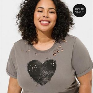 Embellished heart relaxed destructed tee grey